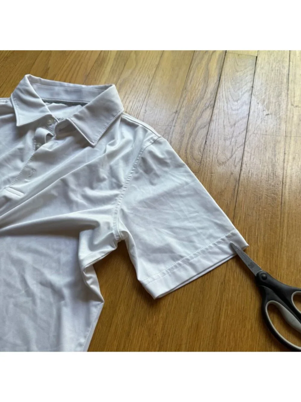 Johnnie-O Boys Size 10 White Preppy Golf Performance Short Sleeve Polo Shirt Top